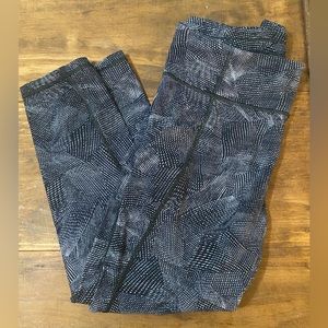 Lululemon Time To Sweat Crop 23"
Velocity Mesh Island Mist Black